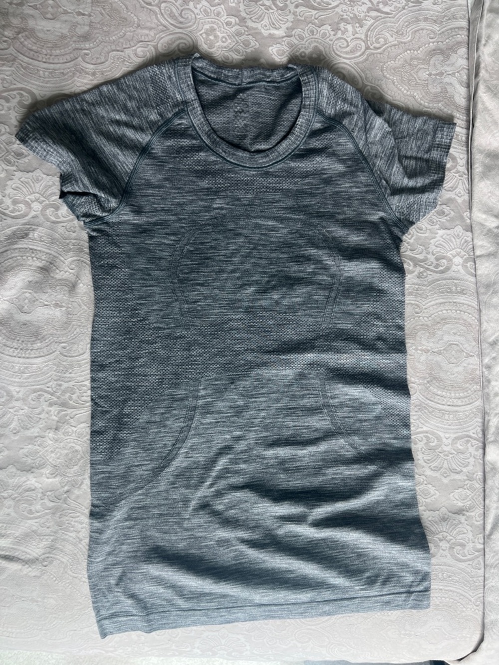 lululemon swiftly Heathered Gray Short Sleeve Tee - Picture 2 of 4